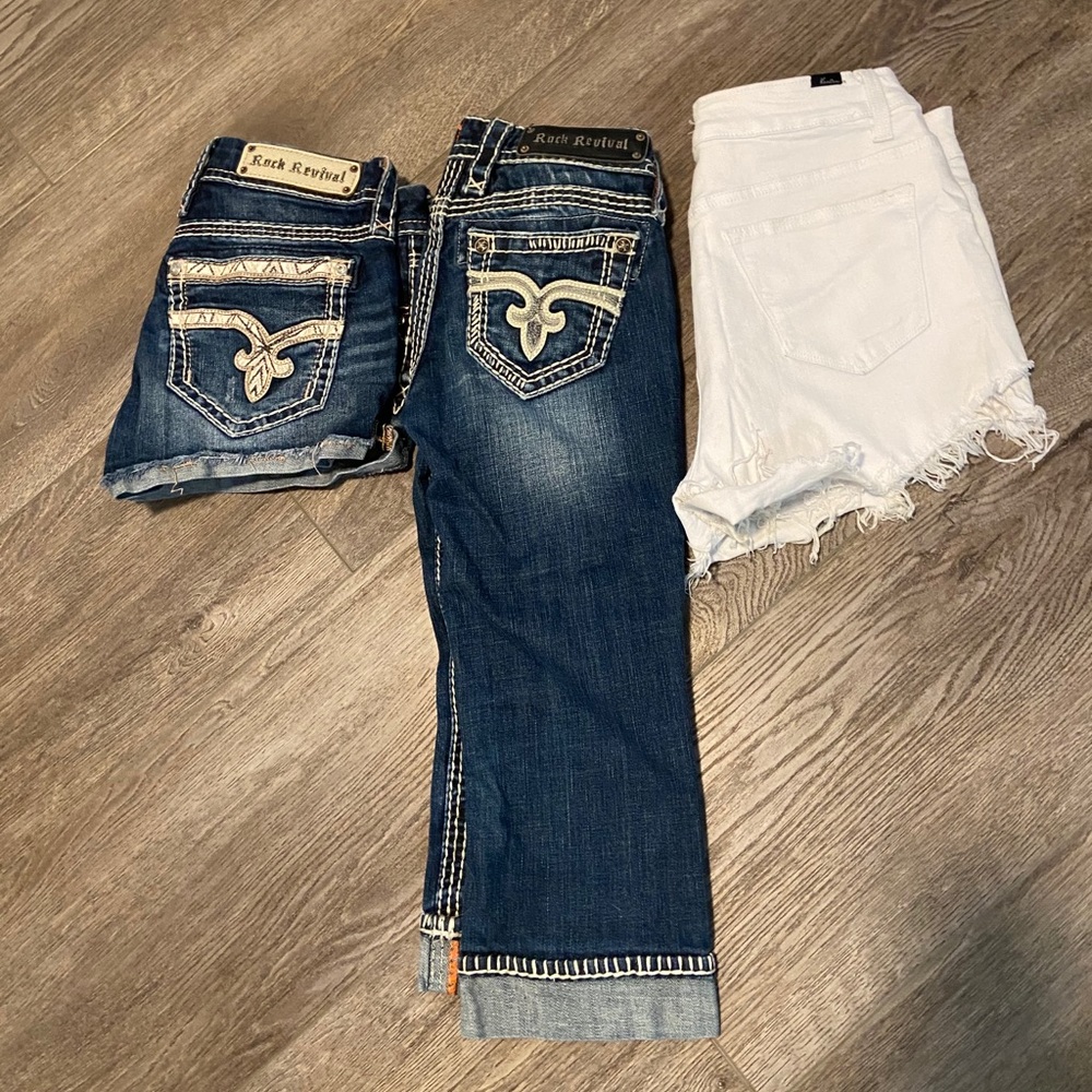 Rock Revival Capris